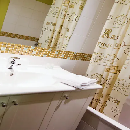Residhotel Lyon Lamartine 3*