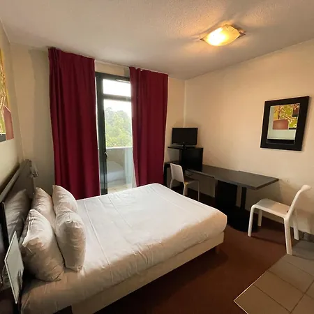 Апарт-отель Residhotel Lyon Lamartine