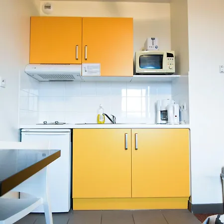 Residhotel Lyon Lamartine Тассин-Ла-Деми-Луне