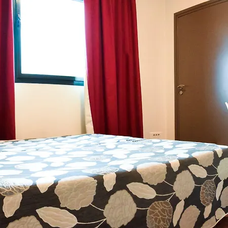 Residhotel Lyon Lamartine Апарт-отель 3*